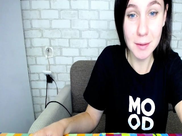 Live sex webcam photo for AveryyStone #268995847
