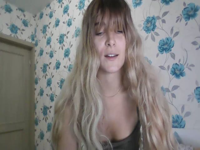 Live sex webcam photo for LisaSoBlondy #269008071