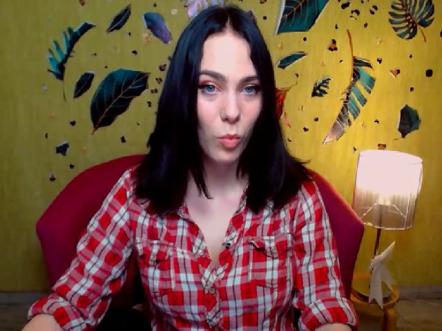 Live sex webcam photo for Lillit_Mars #268997626