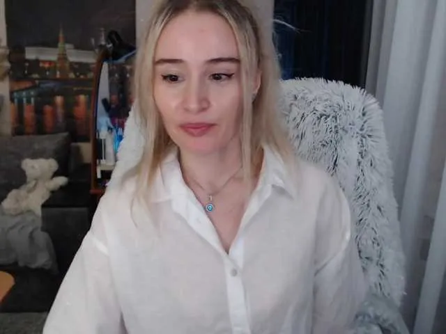 Live sex webcam photo for xyliganka777 #269008840