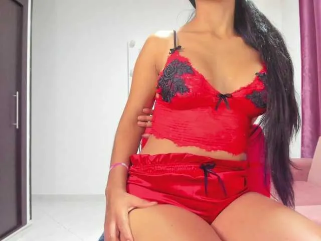 Live sex webcam photo for RebeccaRosse #269021080