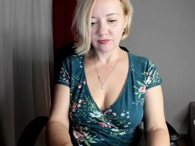 Live sex webcam photo for Colette1W #269008560