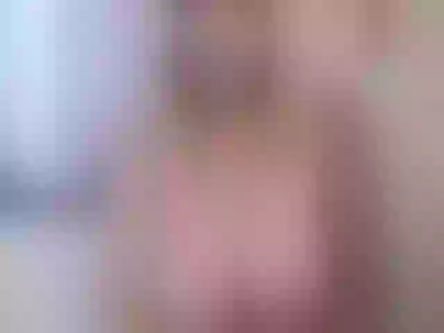 Live sex webcam photo for JennyMILFx #269016852