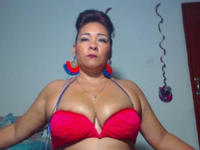 Live sex webcam photo for yummybigboobs #269009608