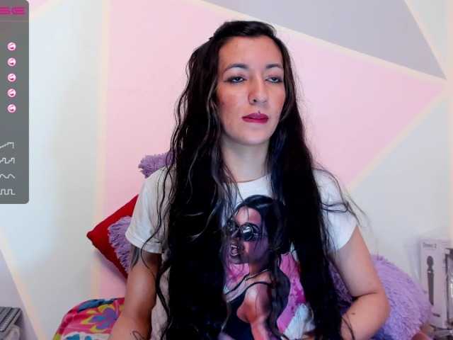 Live sex webcam photo for Violetatoo #269013951