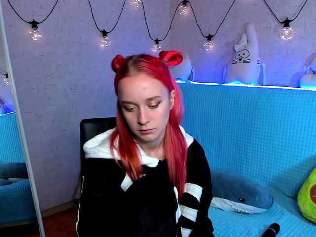 Live sex webcam photo for KiraLiLime #287990108