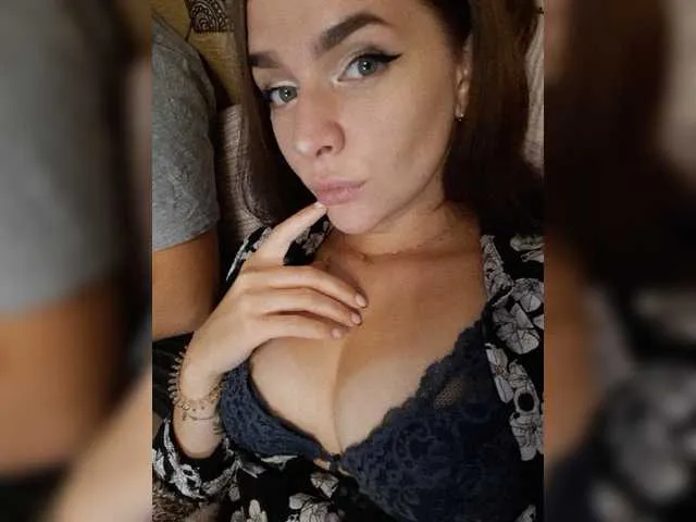 Live sex webcam photo for HellMor #269016611