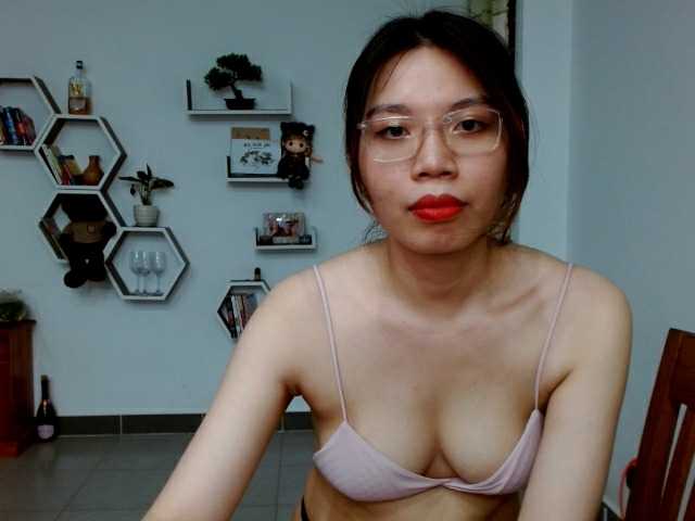 Live sex webcam photo for Lalaluna #269020975