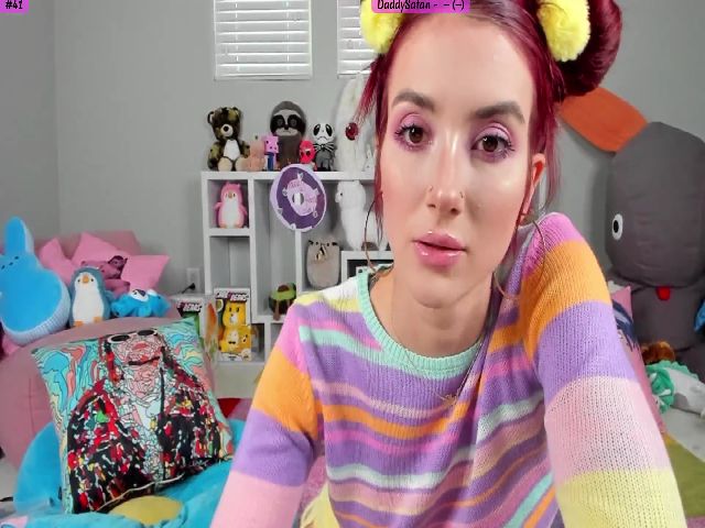 Live sex webcam photo for KasaraWood #269024019