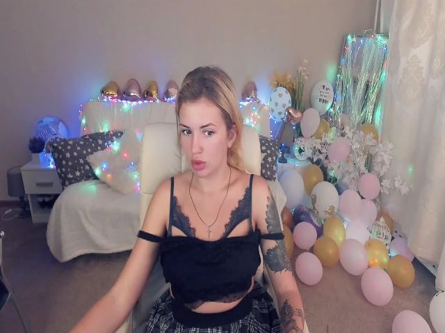 Live sex webcam photo for ArielAniston #269015248