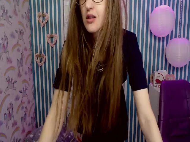 Live sex webcam photo for JennyLovelyS #269014780