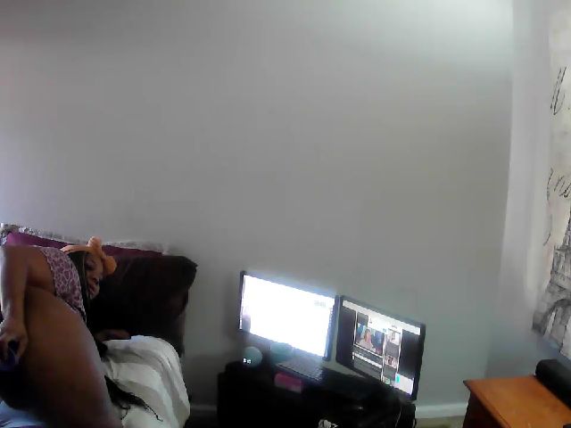 Live sex webcam photo for Caramel_sexy #269019451