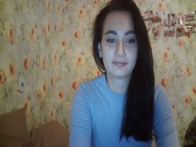 Live sex webcam photo for lolly_hollyy #269021658