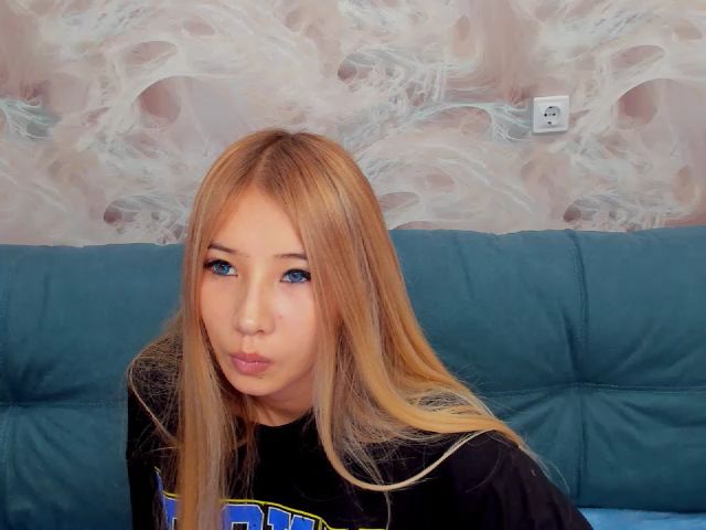 Live sex webcam photo for AimeeEnergy #269018485