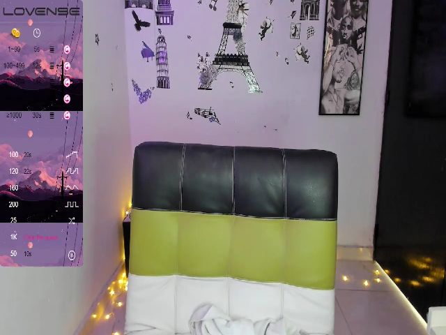 Live sex webcam photo for Valentina_5_ #269022797