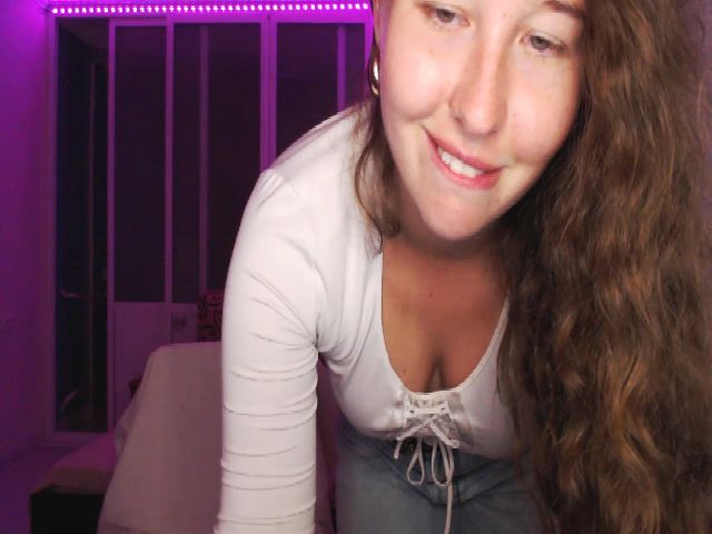 Live sex webcam photo for AnnaGrace #269023311