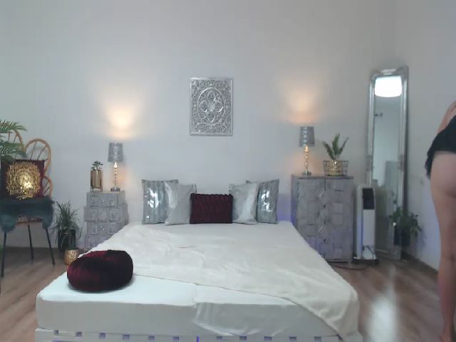 Live sex webcam photo for EvaBarby #269022790