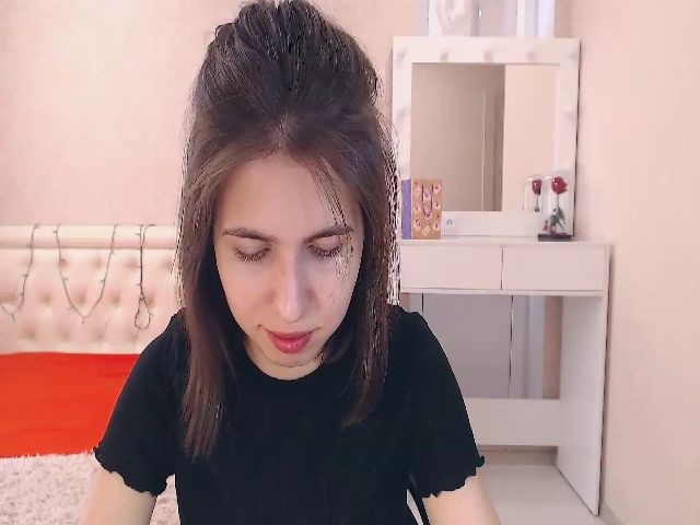 Live sex webcam photo for YourrAngell #269015747