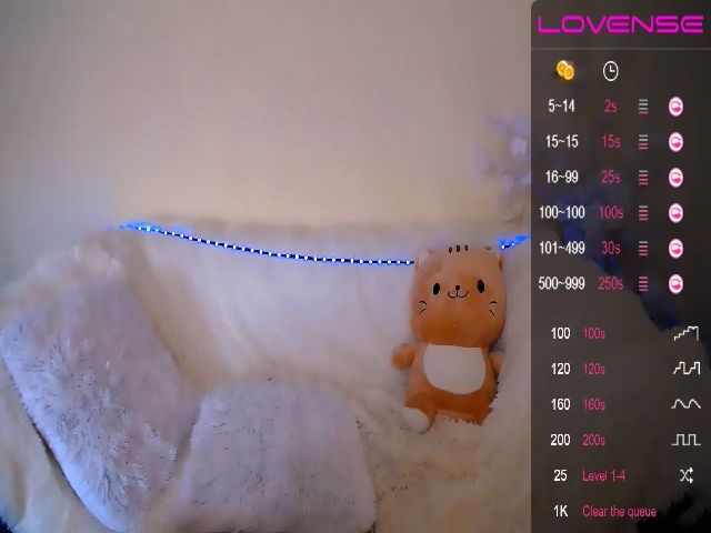 Live sex webcam photo for HarleyQuinnX_ #269018590