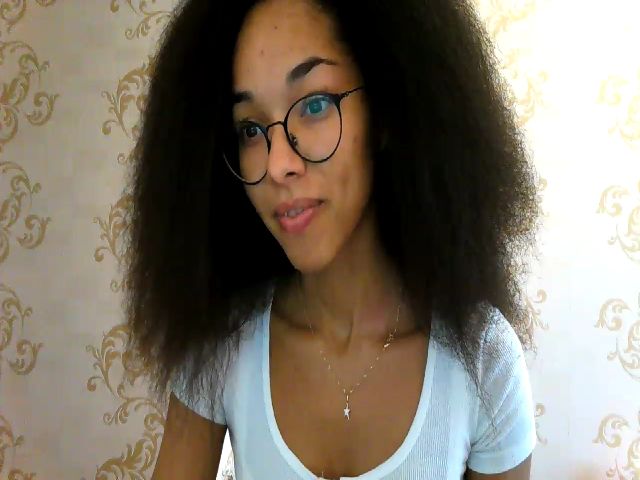 Live sex webcam photo for Carmel_Dee #269015828