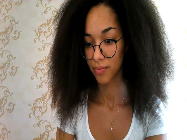 Live sex webcam photo for Carmel_Dee #269017565