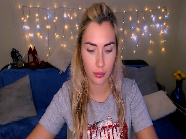 Live sex webcam photo for TrishKlein #269015527