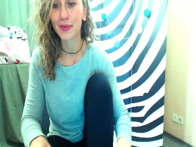 Live sex webcam photo for HeartGirl #269017578