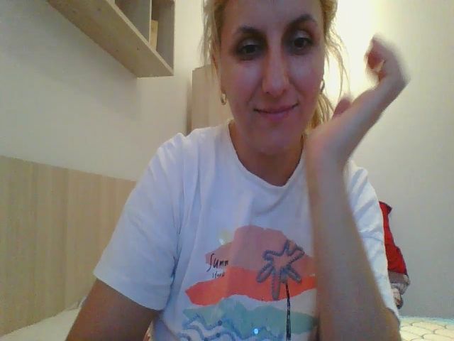Live sex webcam photo for squirtvicky #269019673