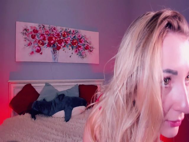 Live sex webcam photo for AlecsaFox #269023756