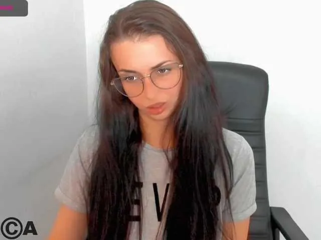 Live sex webcam photo for BettyMix #269008773
