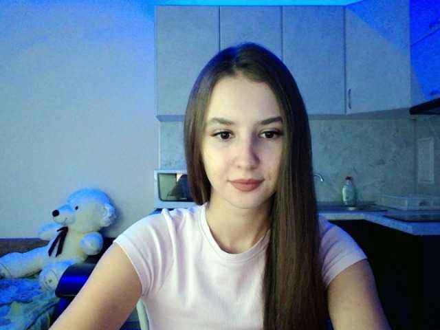 Live sex webcam photo for sweet2baby #269020774