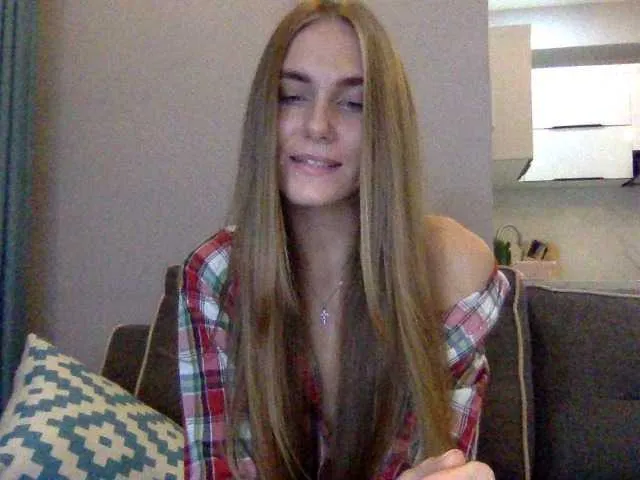 Live sex webcam photo for Luna767801 #288012914