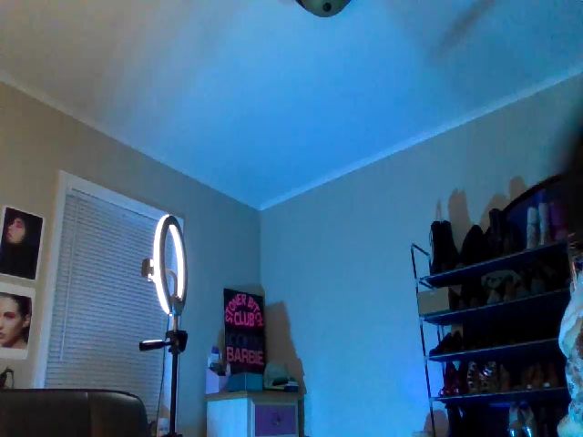 Live sex webcam photo for ElzaHh #269012235