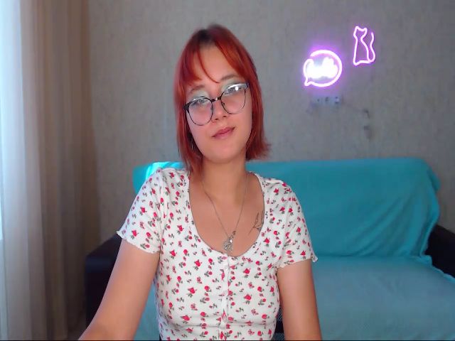 Live sex webcam photo for Star_Laura #269017834