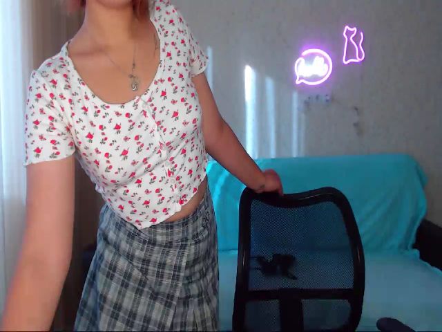 Live sex webcam photo for Star_Laura #269018173