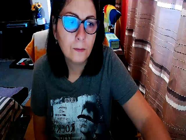 Live sex webcam photo for Ella_Sunshine #287890708