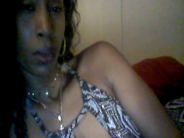 Live sex webcam photo for MontanaFlamez #269014648