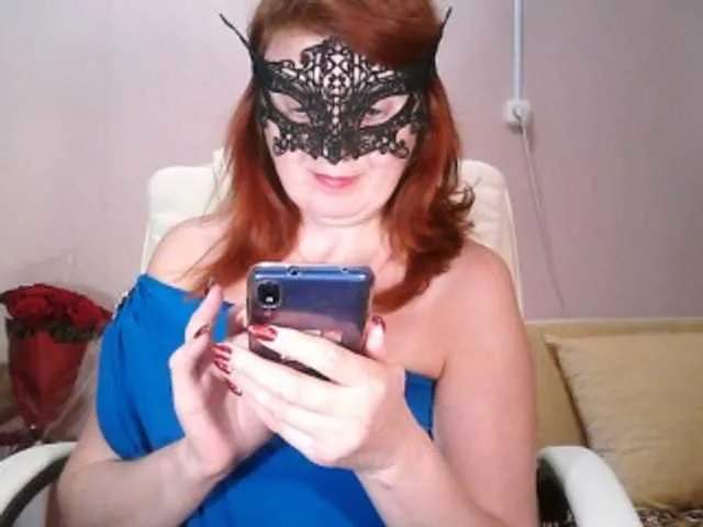 Live sex webcam photo for leeloofire #269032314