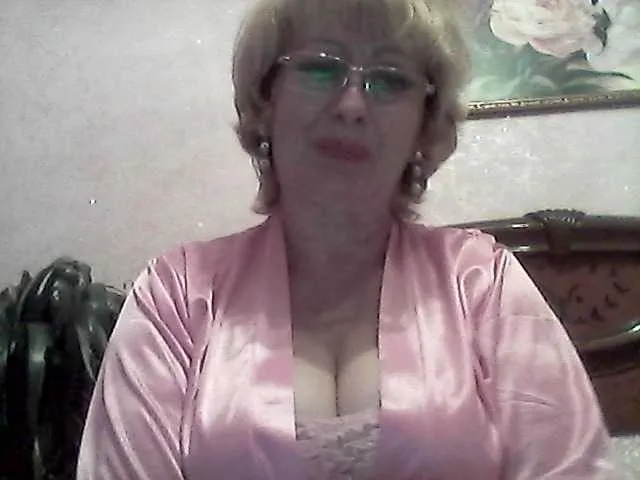 Live sex webcam photo for Ur-Mami #269032422