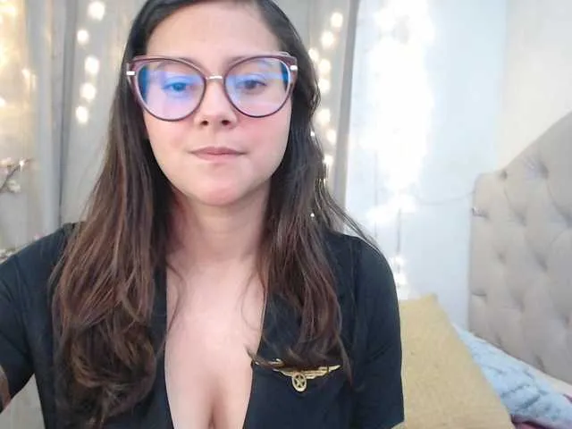 Live sex webcam photo for morahaze #287949436