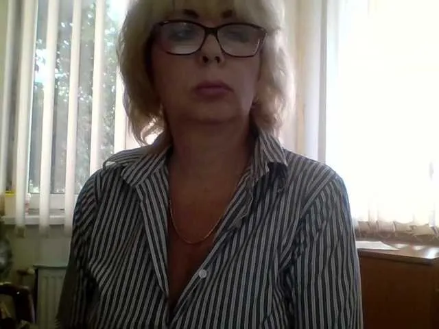 Live sex webcam photo for Luiziana111 #269032468