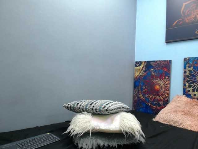 Live sex webcam photo for Cristal-Light #269038417