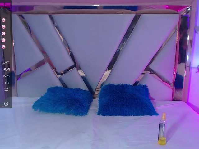 Live sex webcam photo for katysweett #269032830