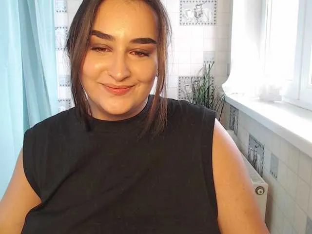 Live sex webcam photo for MilaLav #269032243
