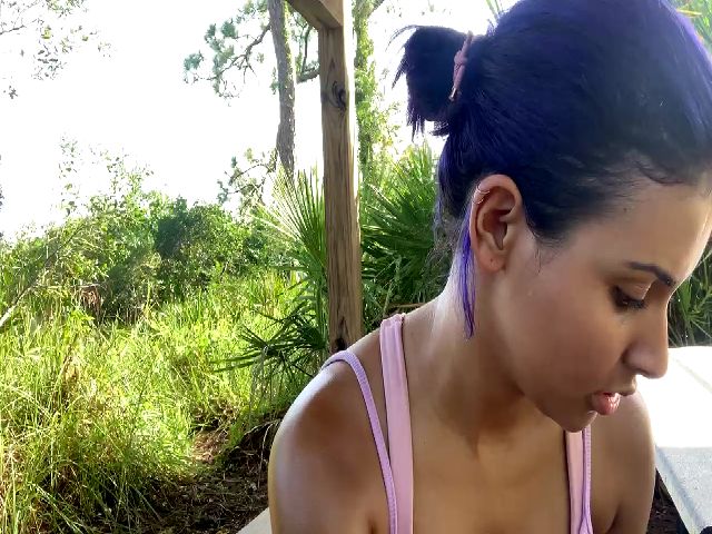 Live sex webcam photo for Stacy_x3 #269040360