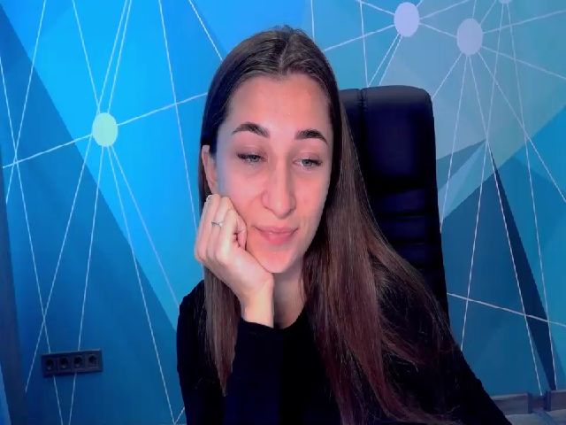 Live sex webcam photo for Nikolle_Love #269030198