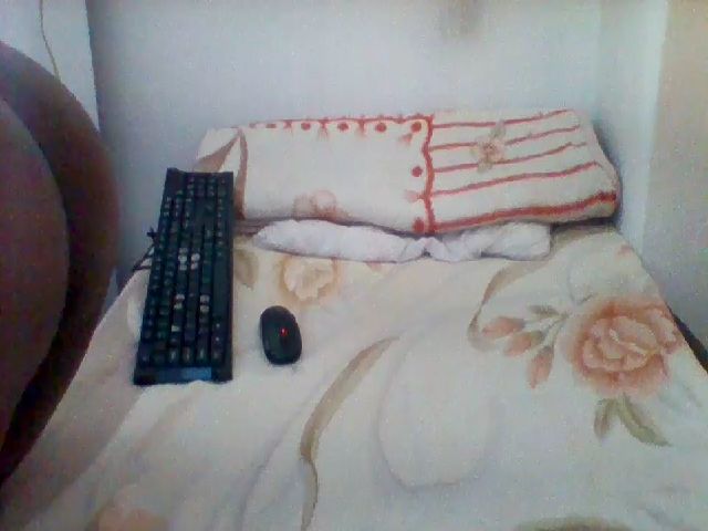 Live sex webcam photo for LaraDark #269033132