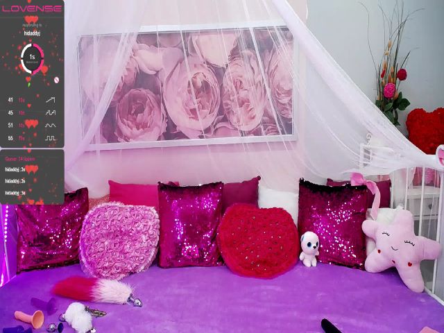 Live sex webcam photo for YourWildDest #269025783