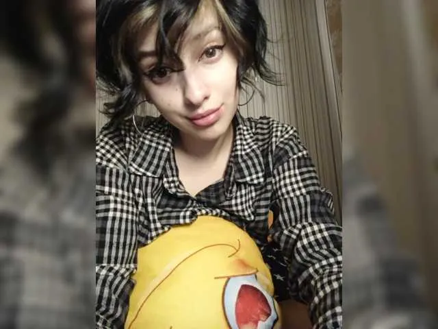 Live sex webcam photo for Shel-inna #269024804