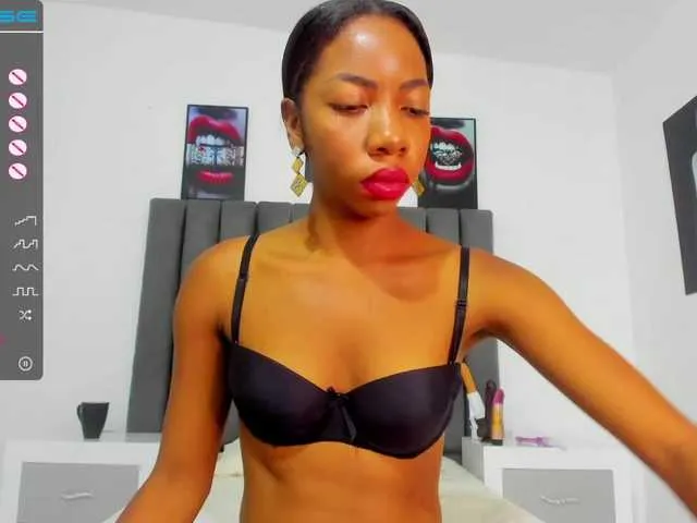 Live sex webcam photo for Meganbarko #269032738